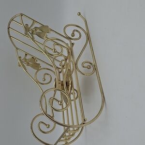 Holiday Sleigh & Candle Display 🌟